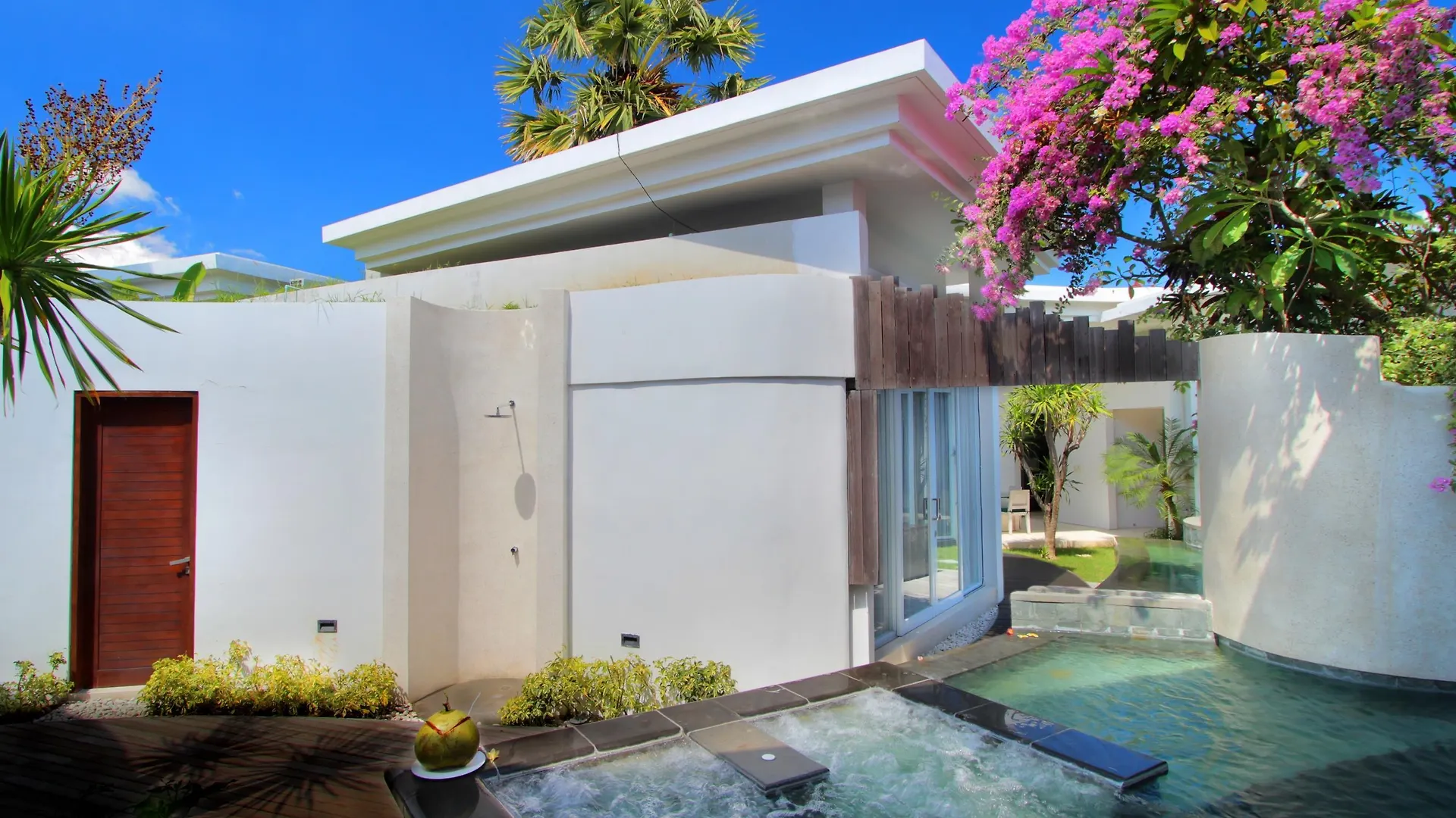 Villa Taman Mesari Luxury Villas-Seminyak Kuta Lombok