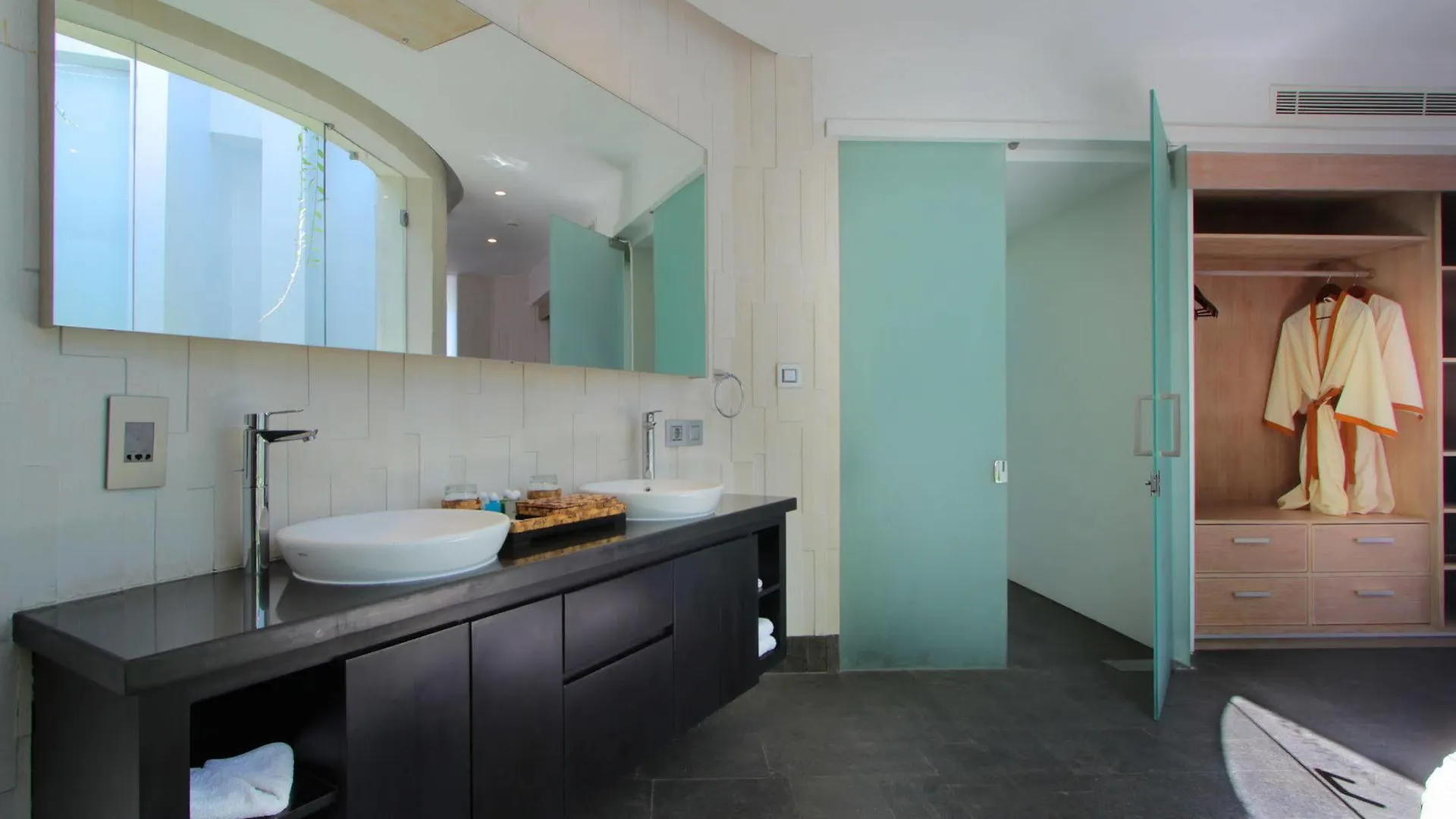 Villa Taman Mesari Luxury Villas-Seminyak Kuta