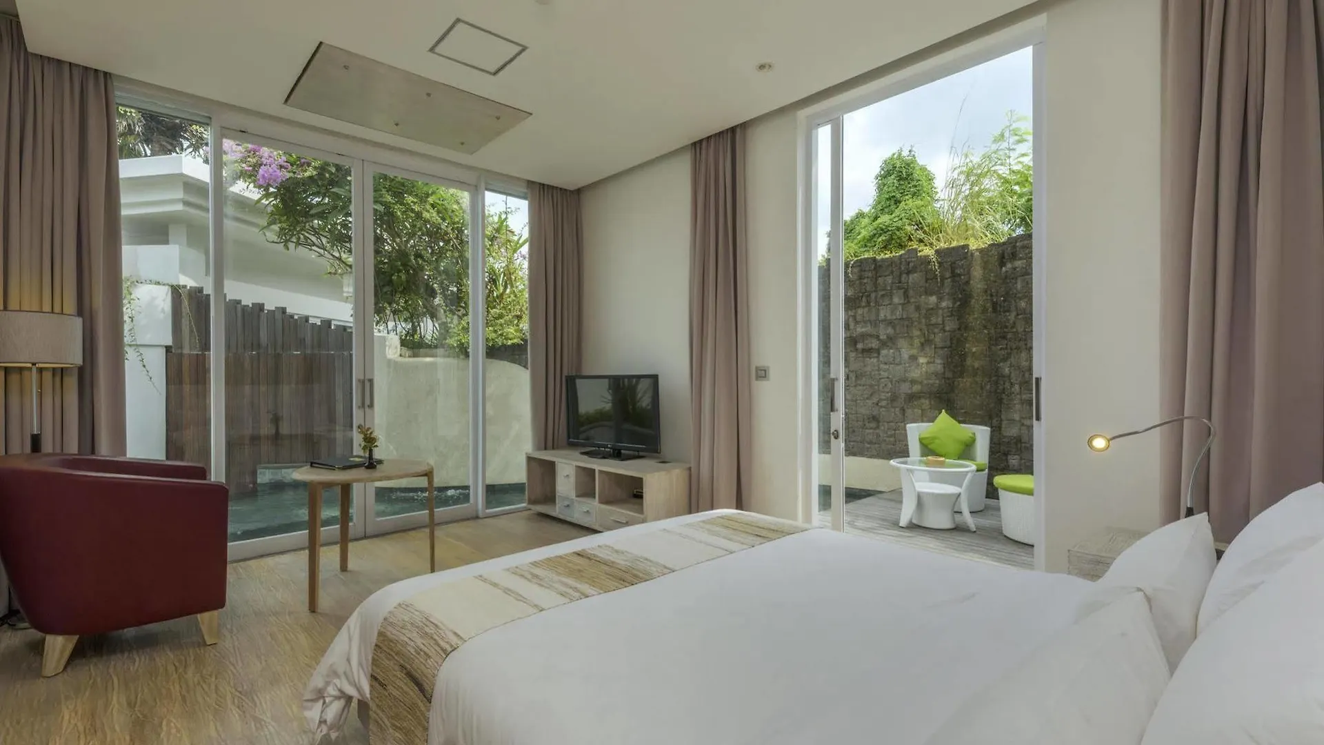 Taman Mesari Luxury Villas-Seminyak Kuta  Indonesia